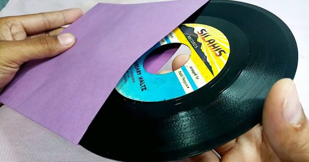 7-Inch Vinyl Record That Are 7 Inches Long in diameter