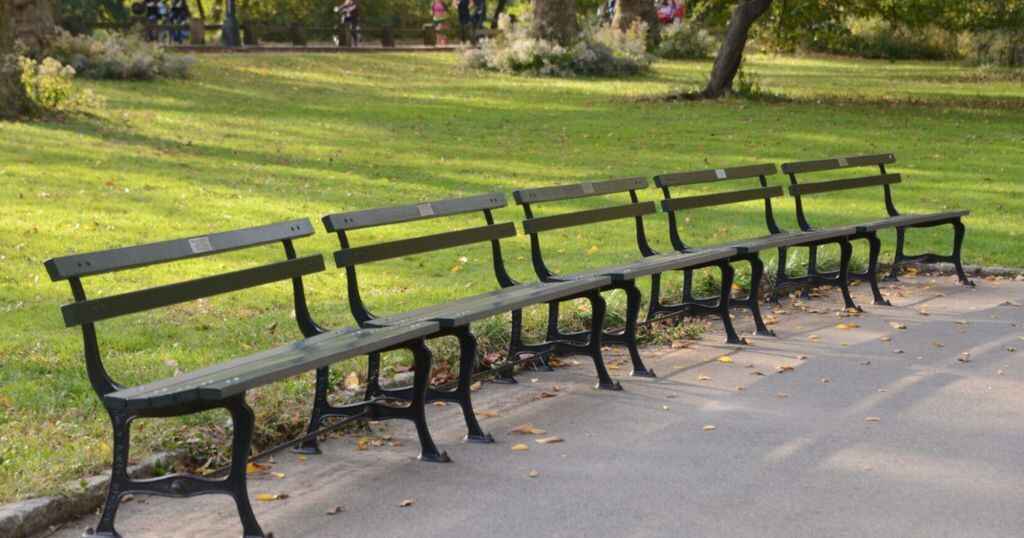 Five 30-foot park benches