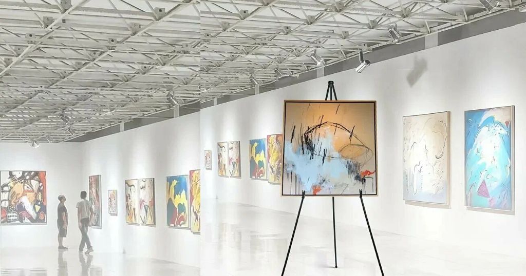 Gallery and Event Display Easels That Are 54 Inches Tall